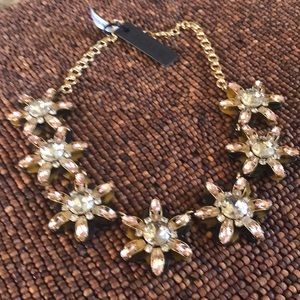 NEW Statement necklace